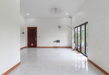 3 Bedroom Villa For Sale - Sangkat Siem Reap, Siem Reap thumbnail