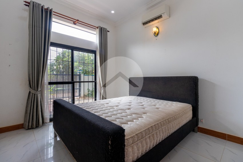 3 Bedroom Villa For Sale - Sangkat Siem Reap, Siem Reap