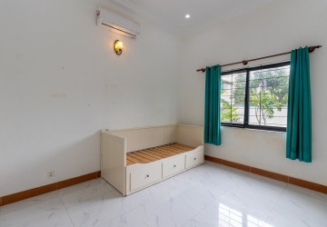 3 Bedroom Villa For Sale - Sangkat Siem Reap, Siem Reap thumbnail