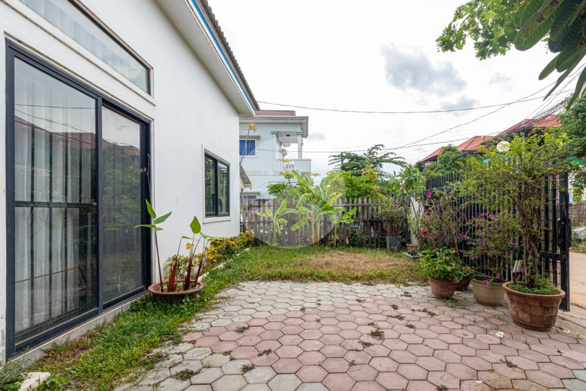 3 Bedroom Villa For Sale - Sangkat Siem Reap, Siem Reap