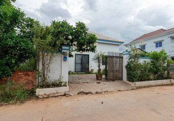 3 Bedroom Villa For Sale - Sangkat Siem Reap, Siem Reap thumbnail