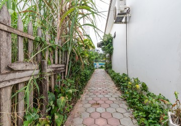 3 Bedroom Villa For Sale - Sangkat Siem Reap, Siem Reap thumbnail