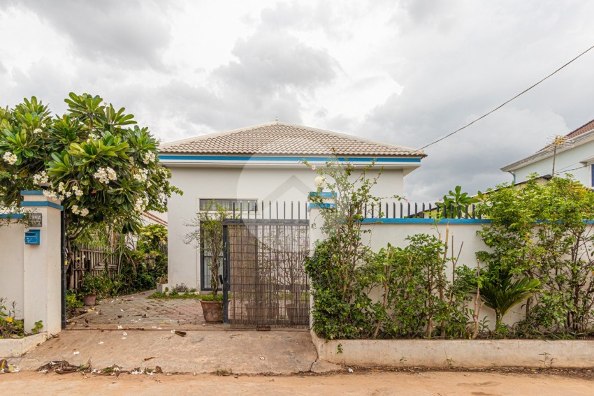 3 Bedroom Villa For Sale - Sangkat Siem Reap, Siem Reap