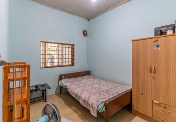 4 Bedroom Flat For Rent - BKK1, Phnom Penh thumbnail
