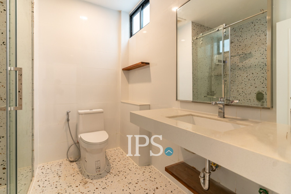 Renovated 1 Bedroom Apartment For Rent - BKK1, Phnom Penh - Image 11