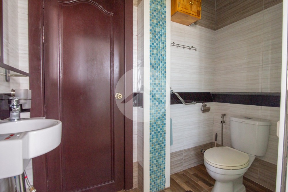 12 Units Apartment Building For Rent - Chroy Changvar, Phnom Penh - Image 9