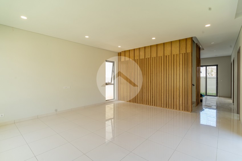 4 Bedroom Villa Klem For Sale - Borey Chankiri, Preak Kam Paus, Phnom Penh