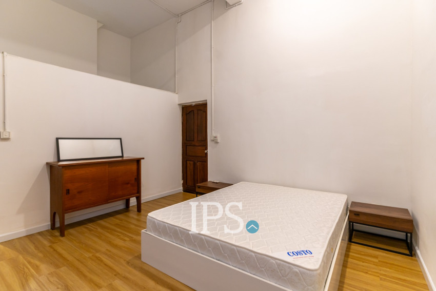 Renovated 3 Bedroom Apartment For Rent - Chey Chumneah, Phnom Penh