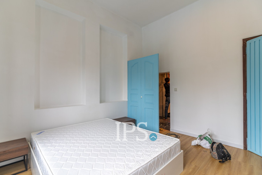 Renovated 3 Bedroom Apartment For Rent - Chey Chumneah, Phnom Penh