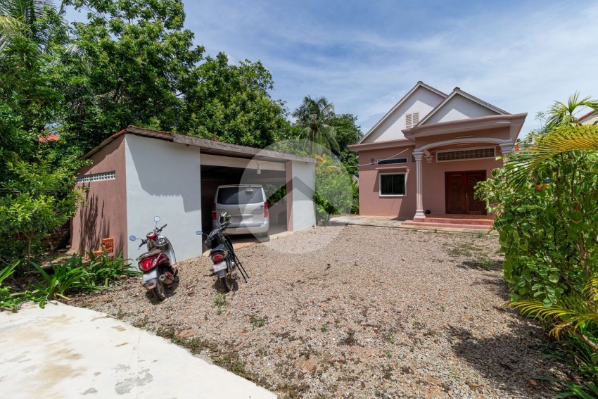 3 Bedroom House For Rent - Svay Dangkum, Siem Reap