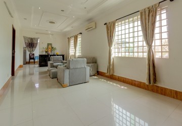 2 Bedroom Apartment For Rent - Svay Dangkum, Siem Reap thumbnail