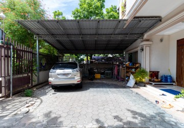 2 Bedroom Apartment For Rent - Svay Dangkum, Siem Reap thumbnail