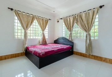 2 Bedroom Apartment For Rent - Svay Dangkum, Siem Reap thumbnail