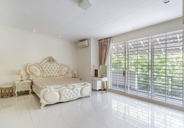 4 Bedroom Villa For Rent - The Star Platinum Rosato, Borey Peng Huoth, Phnom Penh thumbnail