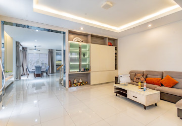 4 Bedroom Twin Villa For Sale - The Star Platinum Rosato, Borey Peng Huoth, Nirouth, Phnom Penh thumbnail