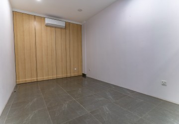 145 Sqm Retail Space For Rent - BKK1, Phnom Penh thumbnail