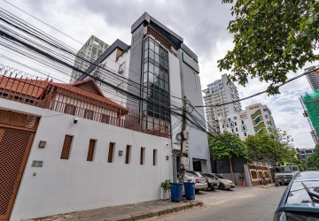 145 Sqm Retail Space For Rent - BKK1, Phnom Penh thumbnail