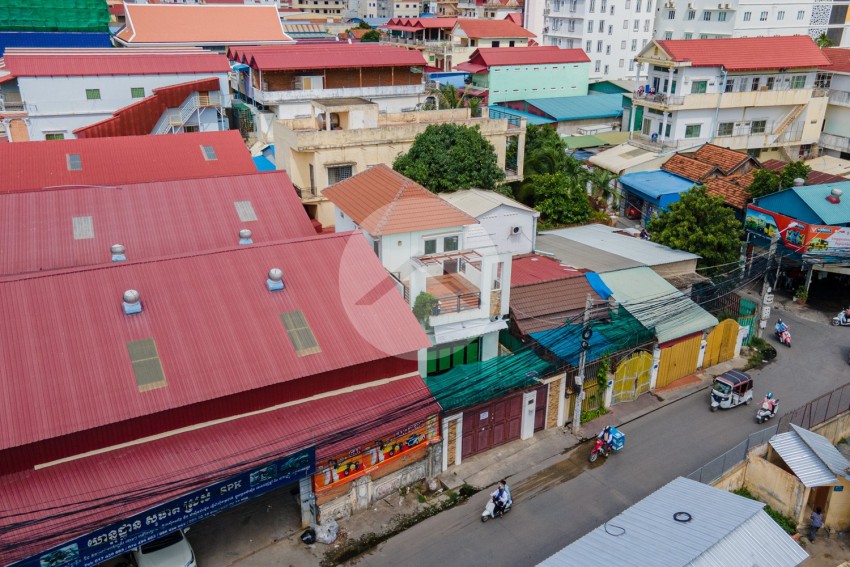 2 Bedroom Townhouse For Sale - Phsar Daeum Thkov, Phnom Penh