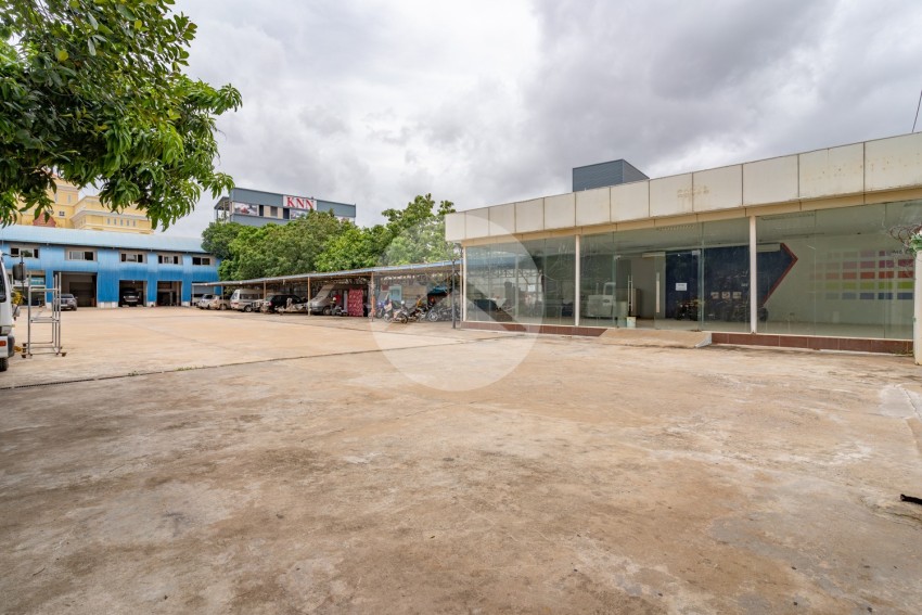 123 Sqm Retail Space For Rent - Along National Road 6A, Chroy Changvar, Phnom Penh