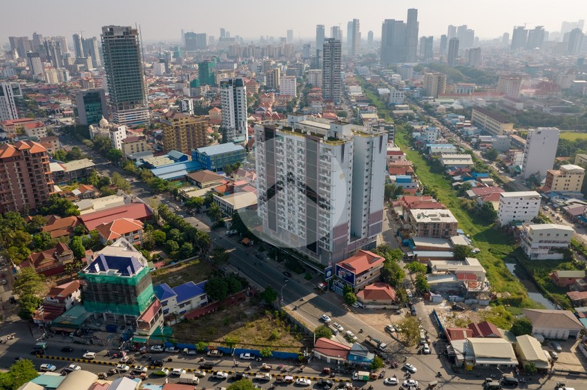 6th Floor 2 Bedroom Condo For Sale - De Castle Diamond, Toul Kork, Phnom Penh