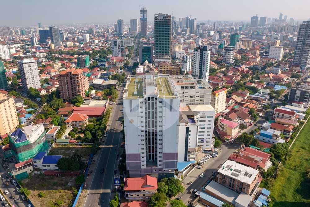 6th Floor 2 Bedroom Condo For Sale - De Castle Diamond, Toul Kork, Phnom Penh - Image 29