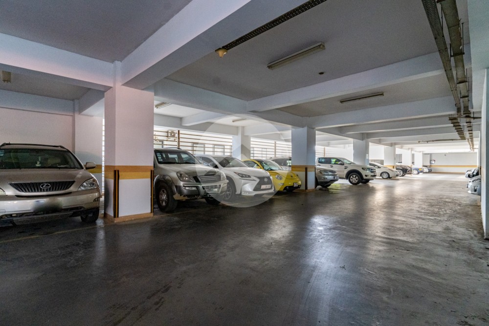 6th Floor 2 Bedroom Condo For Sale - De Castle Diamond, Toul Kork, Phnom Penh - Image 21