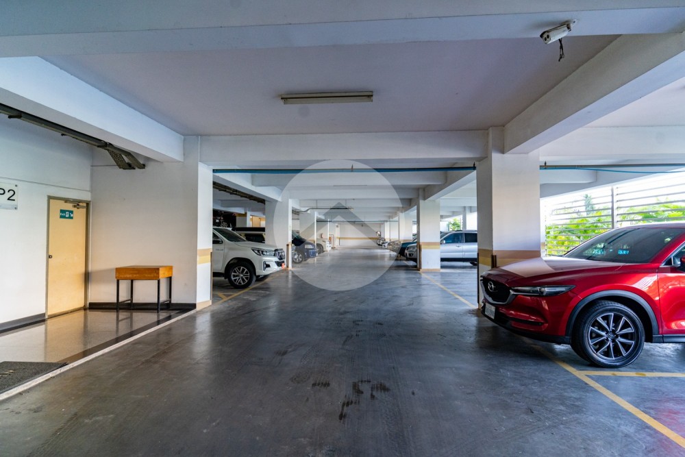 6th Floor 2 Bedroom Condo For Sale - De Castle Diamond, Toul Kork, Phnom Penh - Image 22