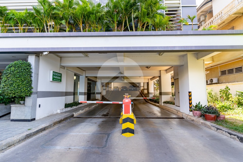 6th Floor 2 Bedroom Condo For Sale - De Castle Diamond, Toul Kork, Phnom Penh - Image 23