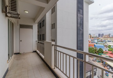 6th Floor 2 Bedroom Condo For Sale - De Castle Diamond, Toul Kork, Phnom Penh thumbnail