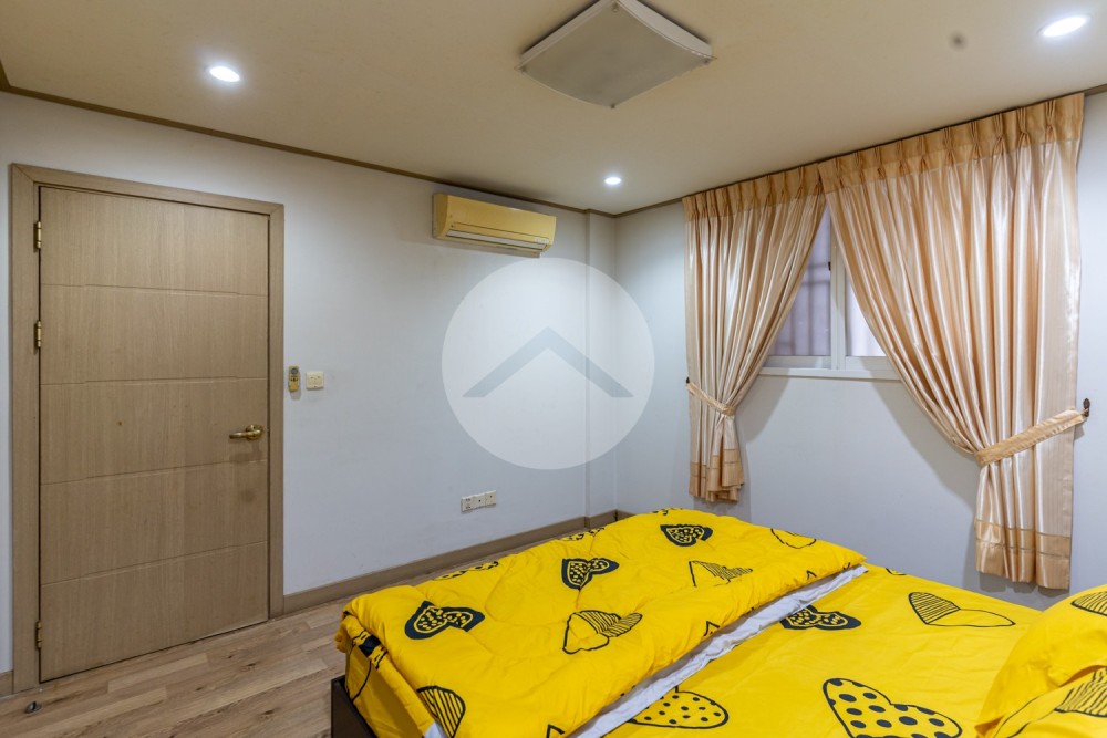 6th Floor 2 Bedroom Condo For Sale - De Castle Diamond, Toul Kork, Phnom Penh - Image 11