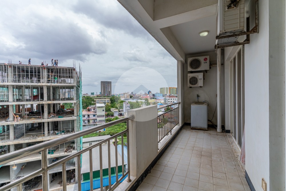 6th Floor 2 Bedroom Condo For Sale - De Castle Diamond, Toul Kork, Phnom Penh - Image 14