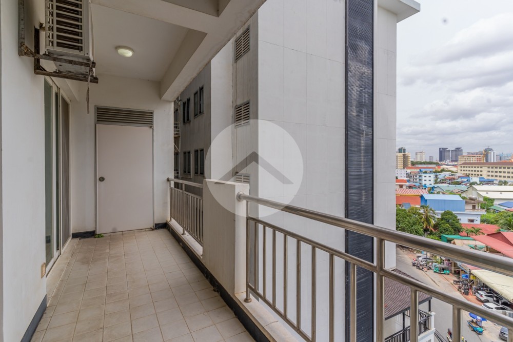 6th Floor 2 Bedroom Condo For Sale - De Castle Diamond, Toul Kork, Phnom Penh - Image 15