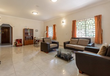 3 Bedroom House For Rent - Sala Kamreuk, Siem Reap thumbnail