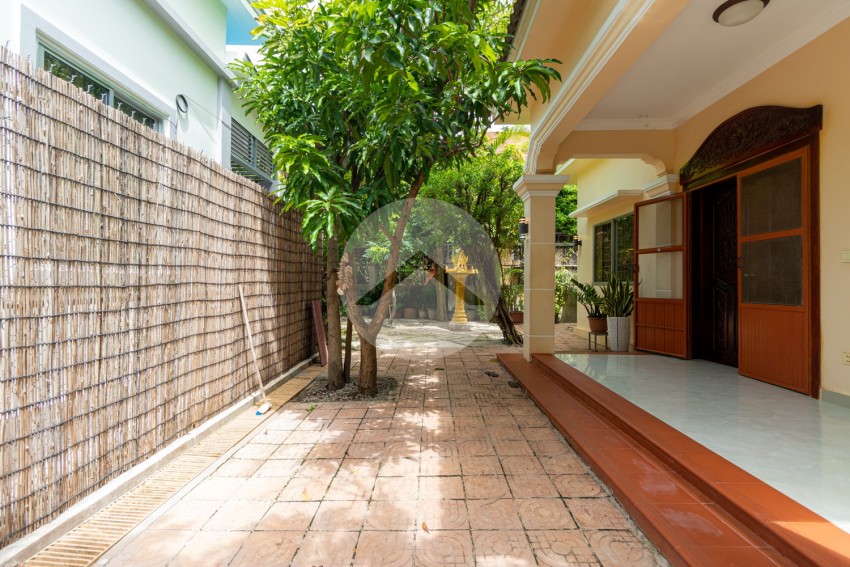 3 Bedroom House For Rent - Sala Kamreuk, Siem Reap