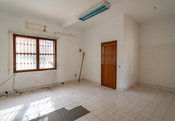 800 Sqm Commercial Space For Rent - BKK1, Phnom Penh thumbnail