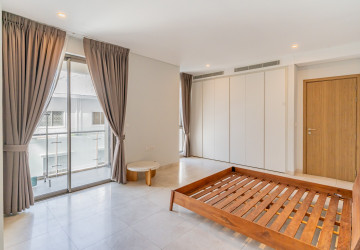 3rd Floor 2 Bedroom Condo For Sale - Embassy Residences, Tonle Bassac, Phnom Penh thumbnail