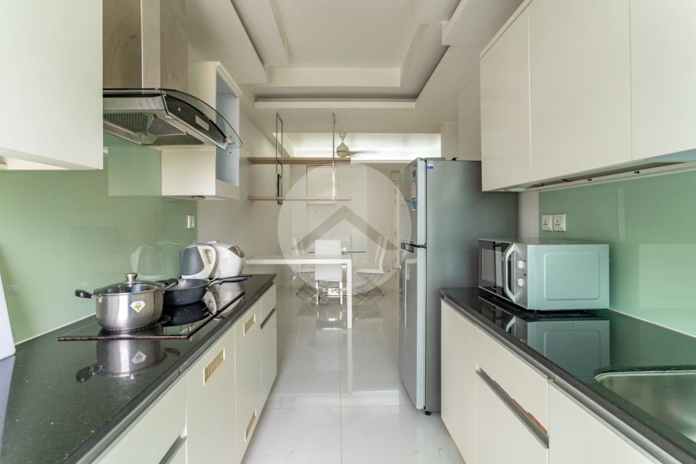 1 Bedroom Serviced Apartment For Rent - BKK1, Phnom Penh - Image 5