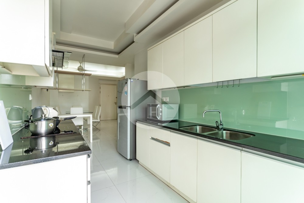 1 Bedroom Serviced Apartment For Rent - BKK1, Phnom Penh - Image 7