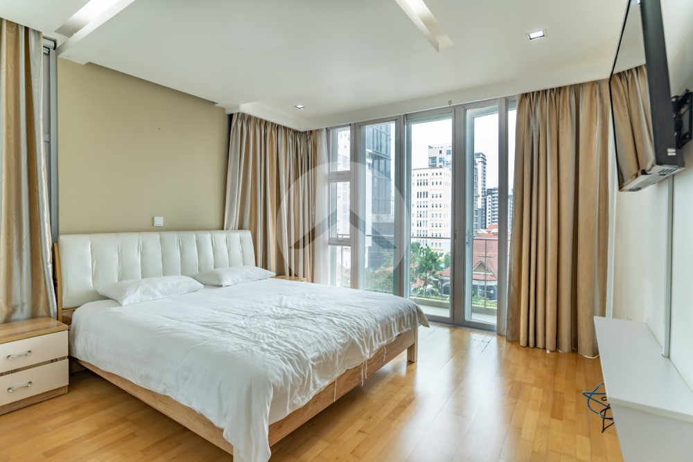 1 Bedroom Serviced Apartment For Rent - BKK1, Phnom Penh - Image 8