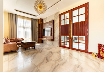 4 Bedroom Villa For Rent - Sala Kamreuk, Siem Reap thumbnail