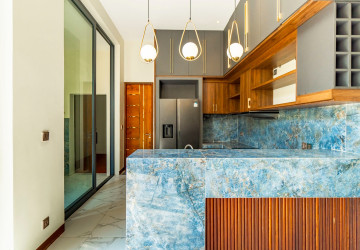 4 Bedroom Villa For Rent - Sala Kamreuk, Siem Reap thumbnail