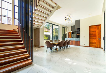 4 Bedroom Villa For Rent - Sala Kamreuk, Siem Reap thumbnail