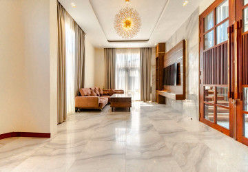 4 Bedroom Villa For Rent - Sala Kamreuk, Siem Reap thumbnail