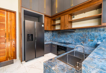 4 Bedroom Villa For Rent - Sala Kamreuk, Siem Reap thumbnail