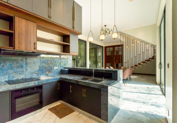 4 Bedroom Villa For Rent - Sala Kamreuk, Siem Reap thumbnail