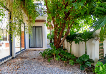 4 Bedroom Villa For Rent - Sala Kamreuk, Siem Reap thumbnail