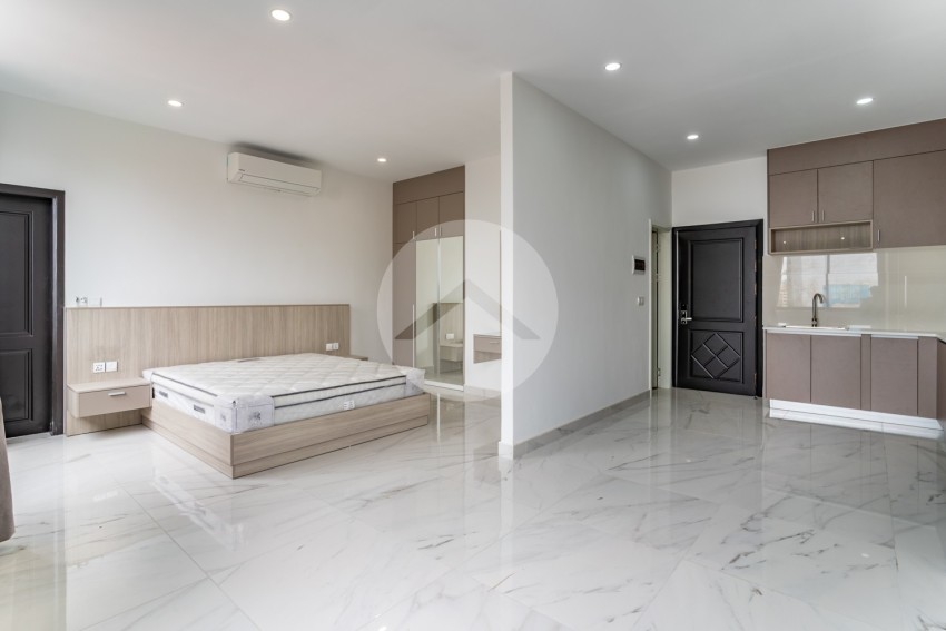 44 Sqm Studio Serviced Apartment For Rent - Chakto Mukh, Phnom Penh