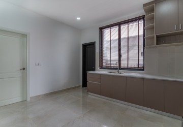 2 Bedroom Serviced Apartment For Rent - Daun Penh, Phnom Penh thumbnail