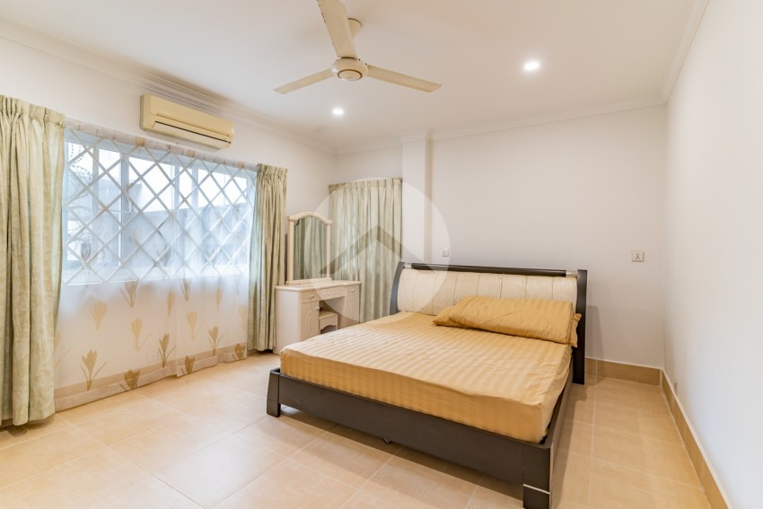 2 Bedroom Serviced Apartment For Rent - Daun Penh, Phnom Penh