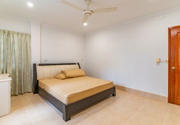 2 Bedroom Serviced Apartment For Rent - Daun Penh, Phnom Penh thumbnail